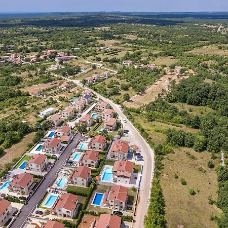 Pietro Comfortable Villa