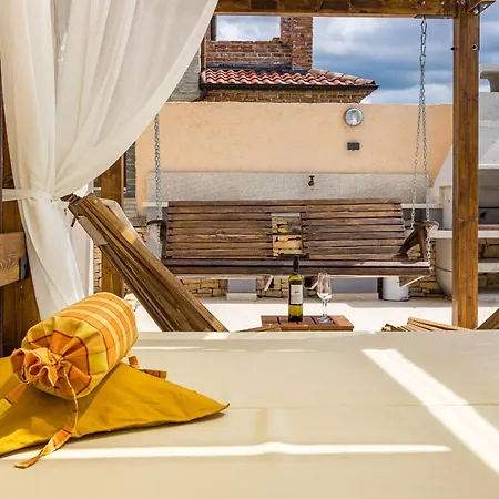 Pietro Comfortable Villa